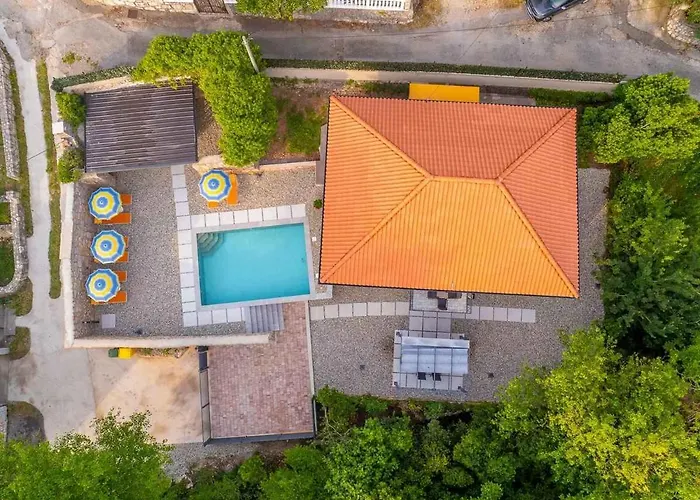 With Pool In Grizane 51280 Holiday home Grizane-Belgrad