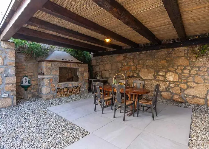 With Pool In Grizane 51280 *